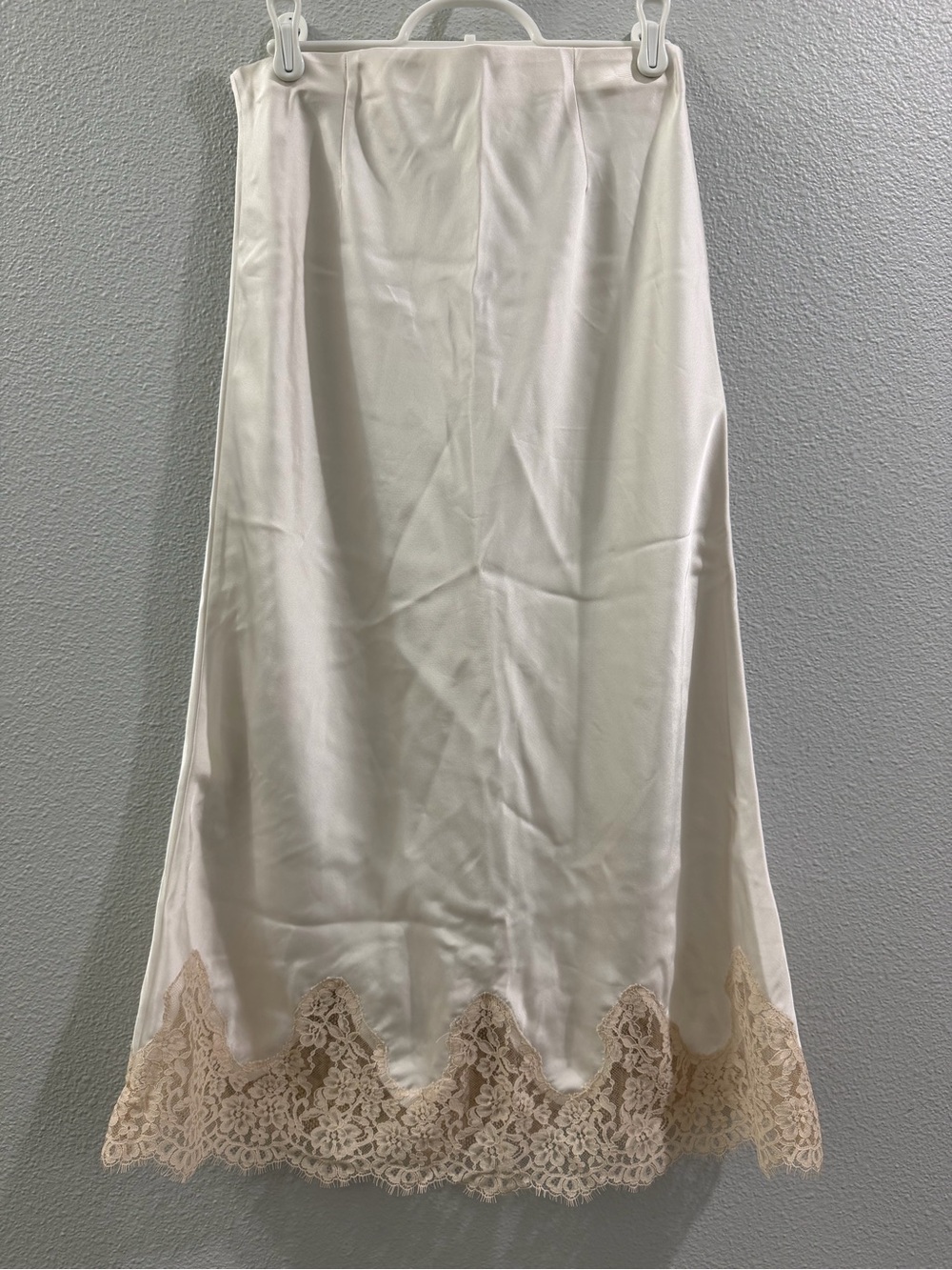 Aritzia Wilfred Henrietta Satin Skirt - Picture 6 of 6